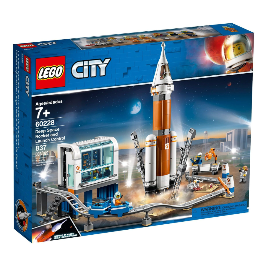 Deep space rocket outlet